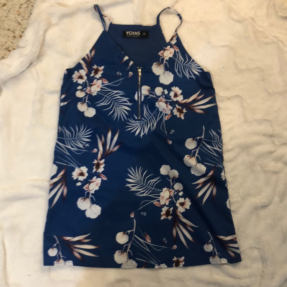 Woman’s flower top